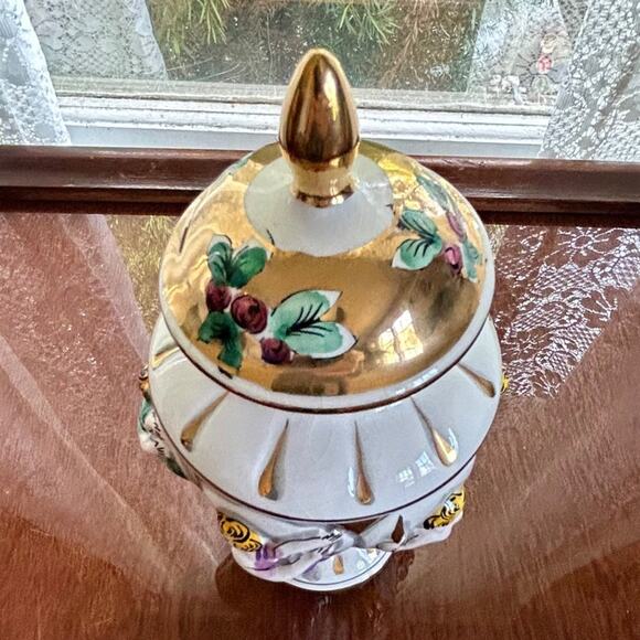Vintage ELPA Alcobaca Portugal Hand Painted Gilded Ginger Jar Urn - Picture 2 of 11